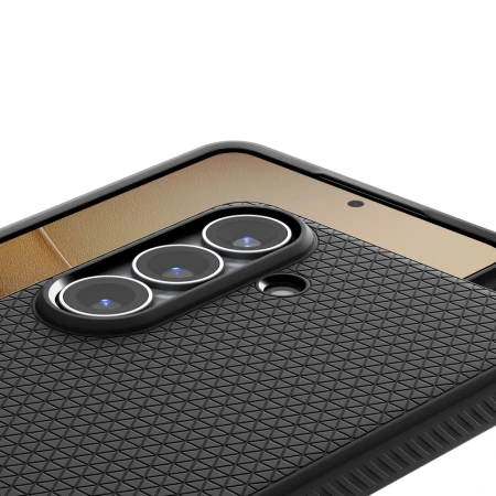 6-spigen-liquid-air-galaxy-s26-czarne-wyspa-aparatu.webp