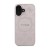 Tył różowego etui Guess do iPhone 16 — wzór piwonii, emblematy Guess i złote litery GUESS na środku