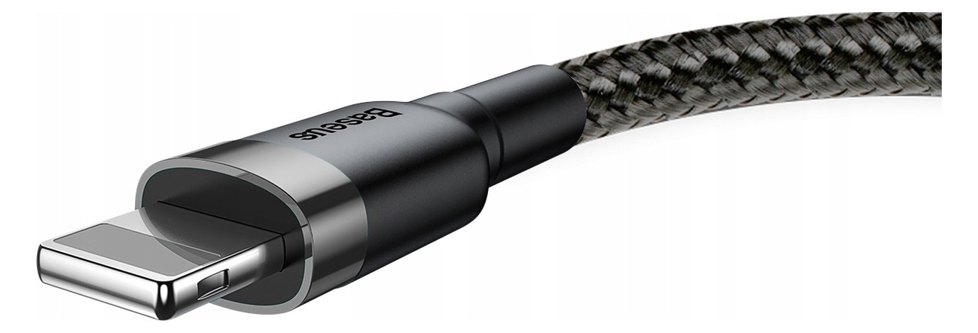 Wtyk Lightning kabla Baseus Cafule z bliska